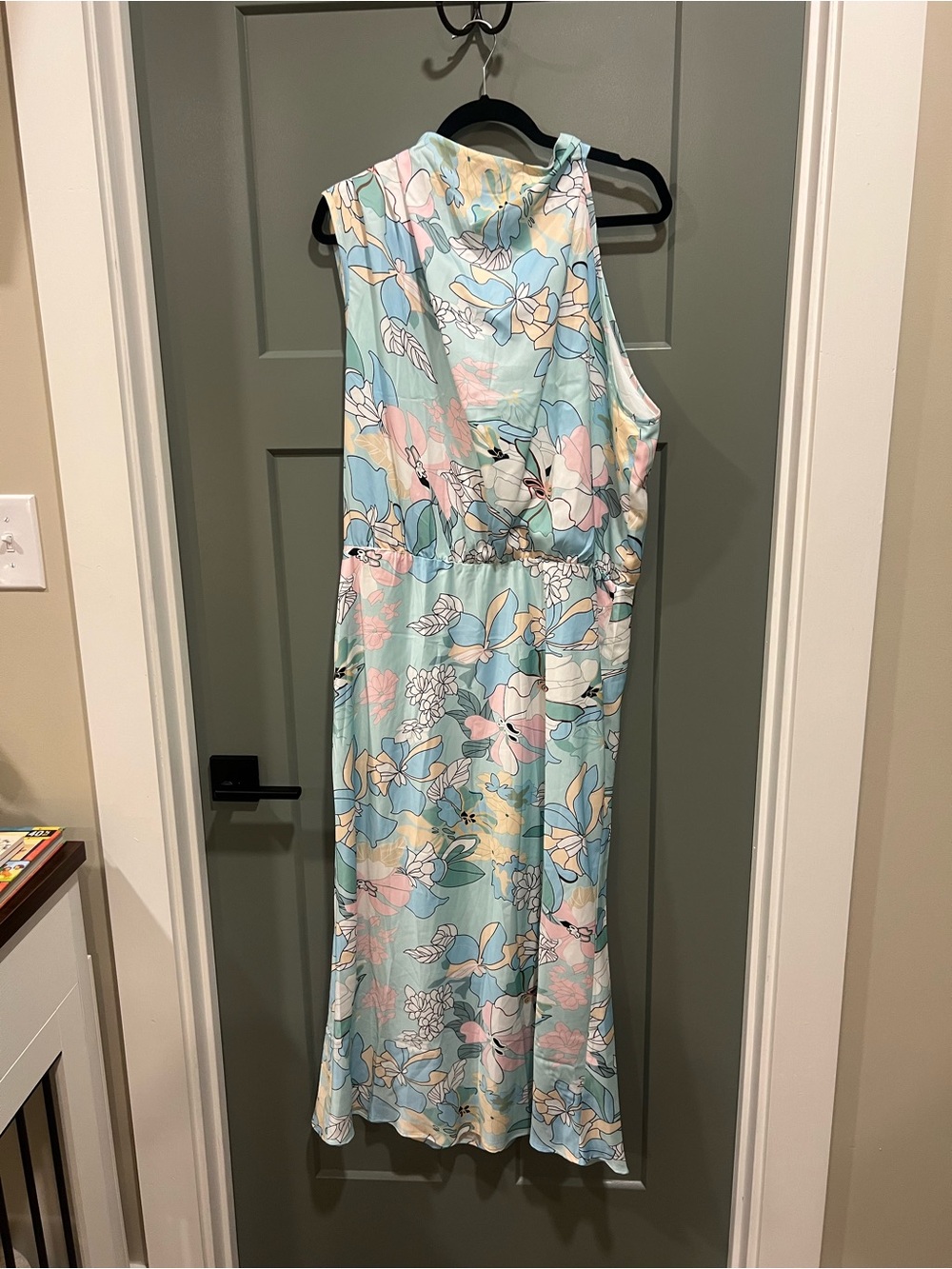 Sleeveless Midi Dress in Pastel Floral Blue